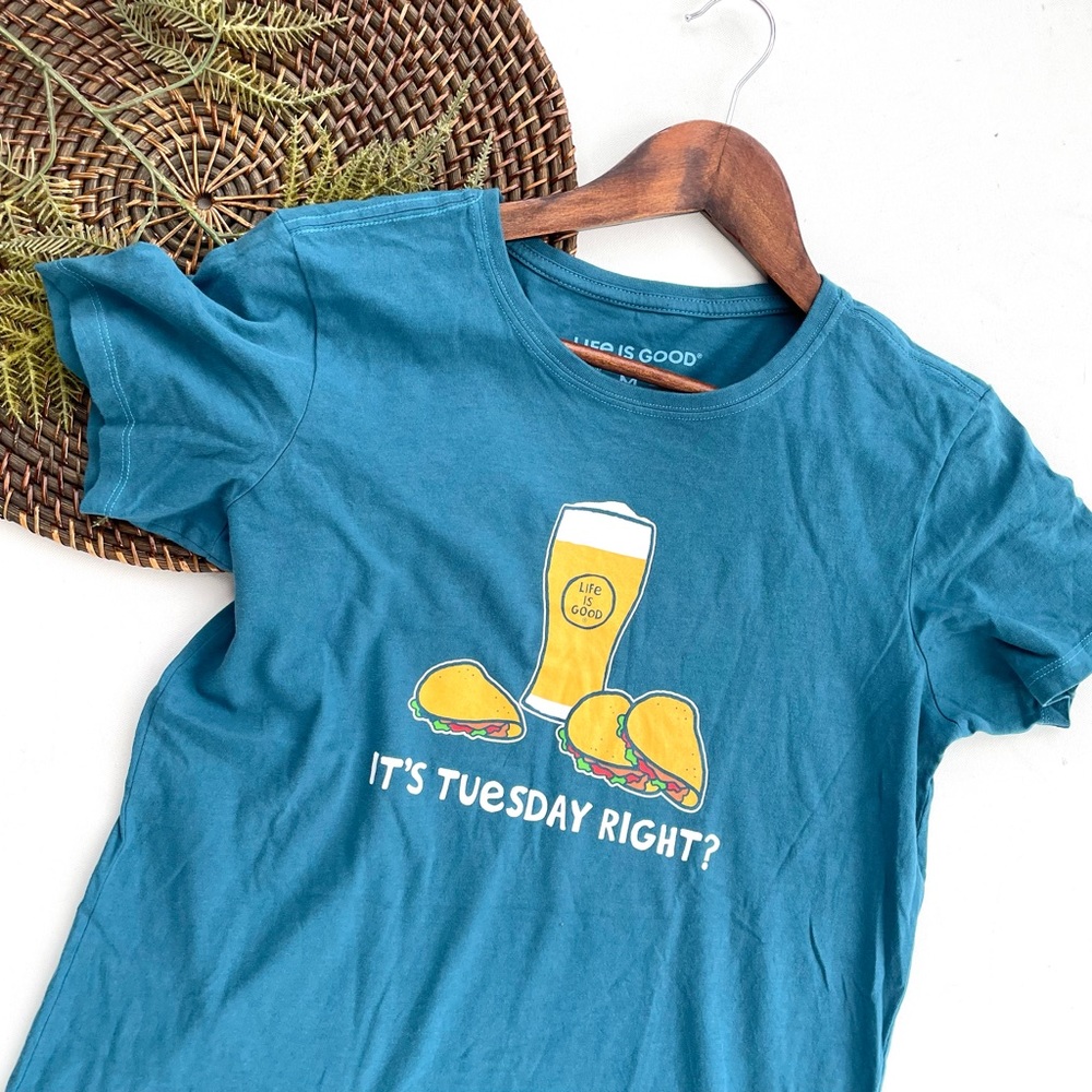 Life is Good Wkmens T Tee Shirt Blue Taco Tuesday Crusher Lite Size Medium